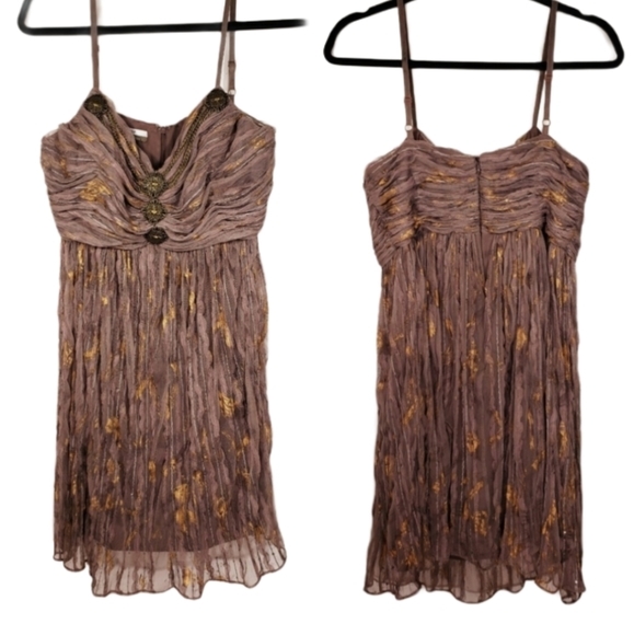 Muse Dresses & Skirts - Muse dress size 6